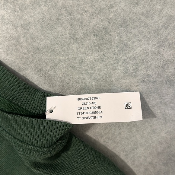 Embroidered Christmas Sweater XL New - Picture 7 of 7